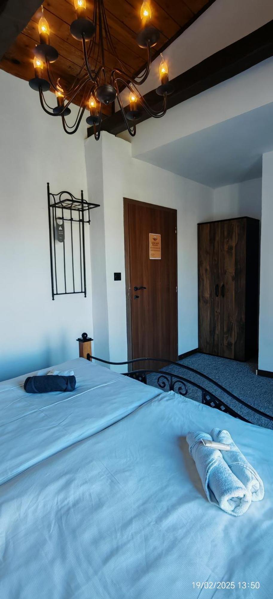 Hotel Plzensky Dvur Frydek-Mistek Bagian luar foto